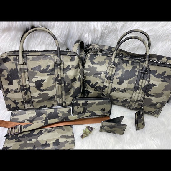 GIVENCHY Camo Weekend Lucrezia Digital Set digital - Picture 15 of 16